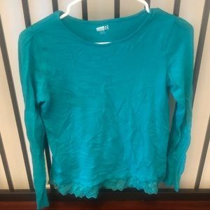 **Cute girls top with lace trim